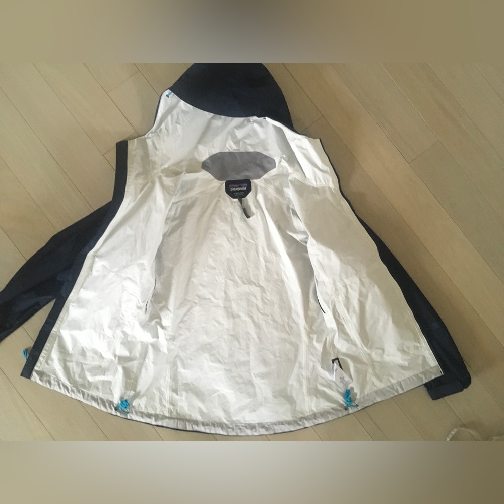 Patagonia Torrentshell Jacket - Picture 8 of 9